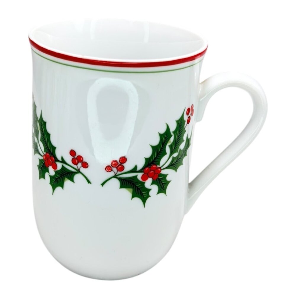 Set Of 4 Vintage Holly Berry Red & Green Trim Christmas Mugs Fine Porcelain - Picture 4 of 9